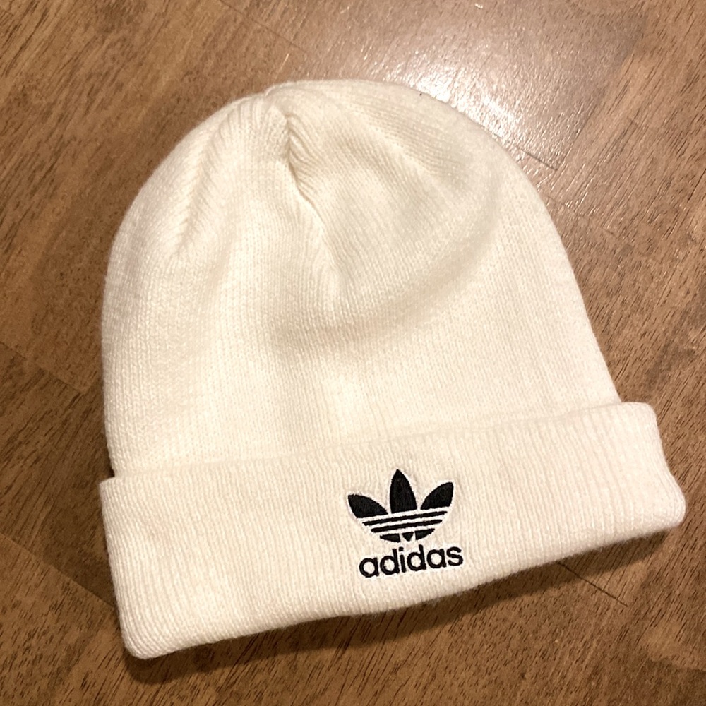 adidas Originals Women's Trefoil Beanie